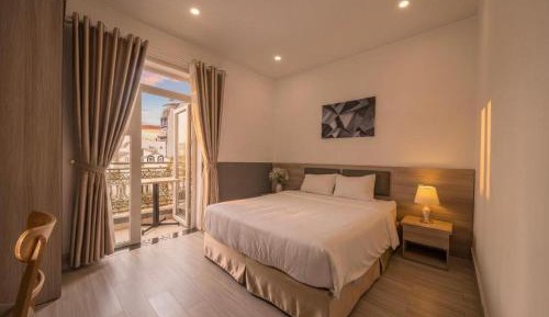 Deluxe Double Room with Balcony