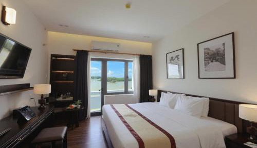 Premium Double Room with River View