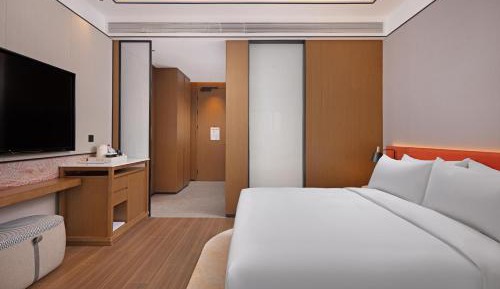 King Guest Room