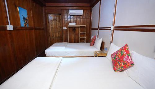 Quadruple Room with Sea View