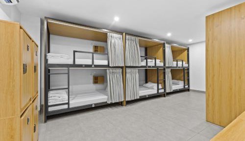 Bed in 8-Bed Mixed Dormitory Room