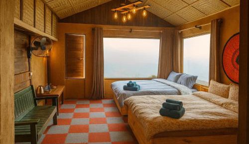 Family Room with Mountain View
