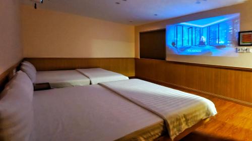 Quadruple Room with Private Bathroom