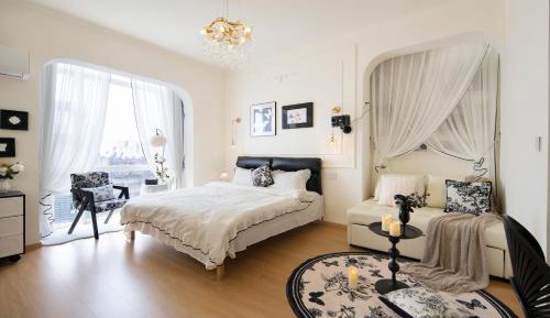 One-Bedroom Apartment with River View