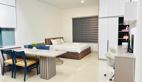 Two-Bedroom Apartment with City View