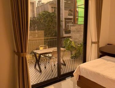 Queen Room with Balcony