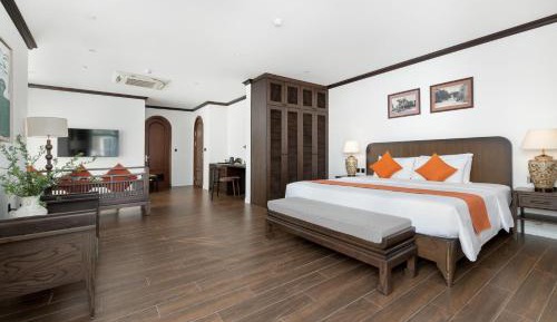 Superior King Suite