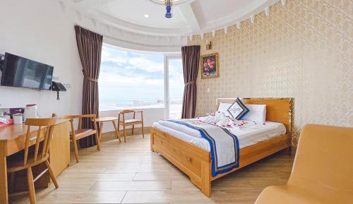 Deluxe Double Room with Balcony and Sea View
