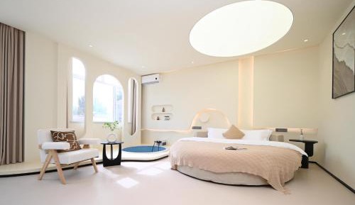 Deluxe Double Room with Bath