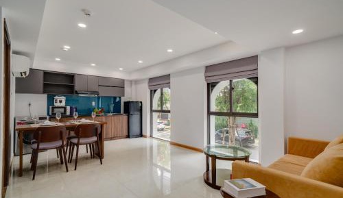 One-Bedroom Apartment with View