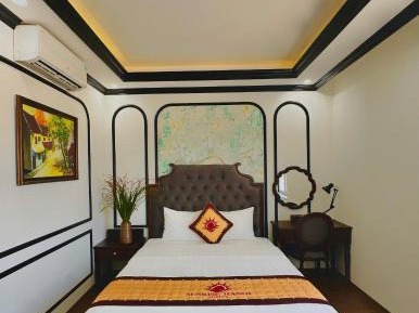 Deluxe Double or Twin Room with City View