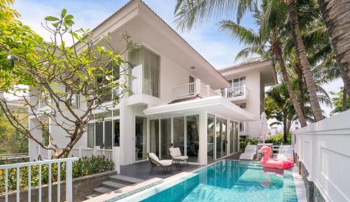 Villa with Private Pool