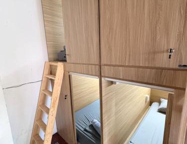 Single Bed in Mixed Dormitory Room