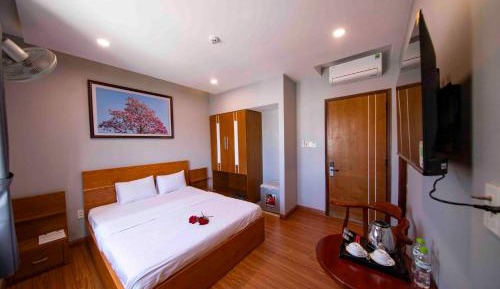 Deluxe Double Room (2 Adults + 1 Child)