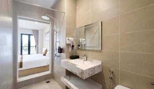 King Room with Balcony