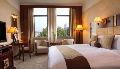 Superior Queen Room
