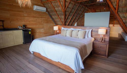 One-Bedroom Premium Apartment with Ocean View