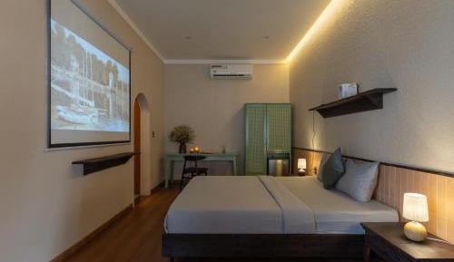 Deluxe Double Room with Bath