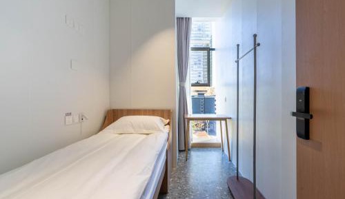 Single Room with Shared Toilet
