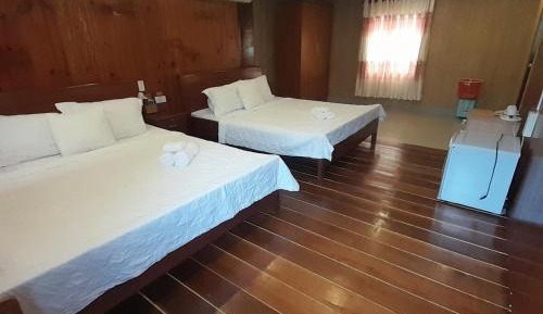 Quadruple Room with Mountain View