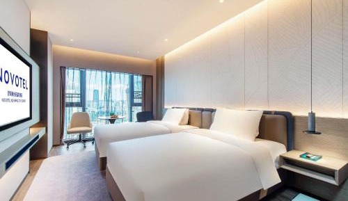 Deluxe Room Twin Beds