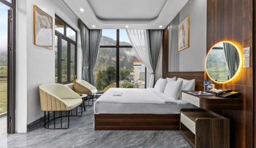 Suite with Balcony