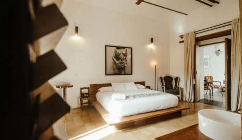 Junior King Suite