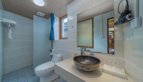 Double or Twin Room with Private Bathroom