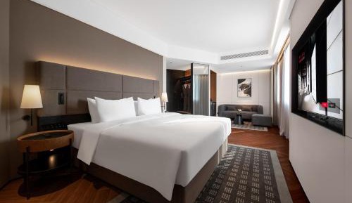 Large Single Room