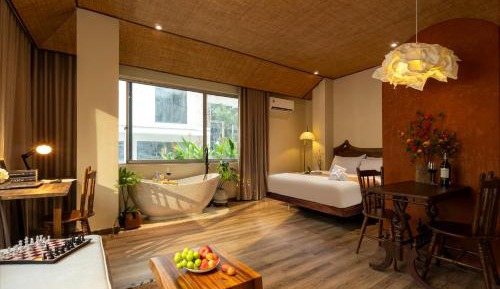 Deluxe Double Room with Bath