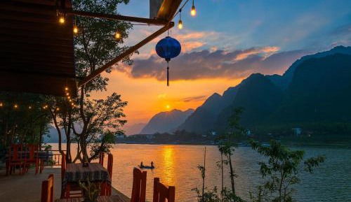 Double Room with Mountain View