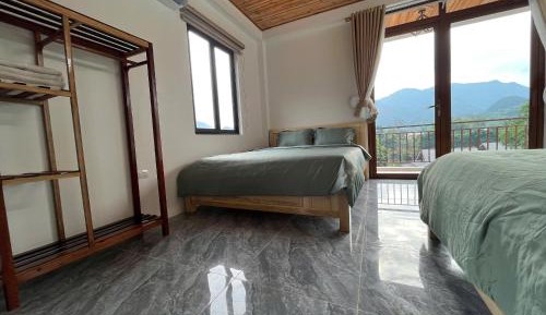 Quadruple Room with Mountain View