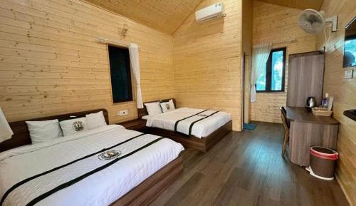 Deluxe Queen Room with Two Queen Beds