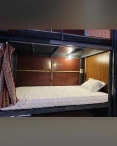 Bed in 6-Bed Mixed Dormitory Room