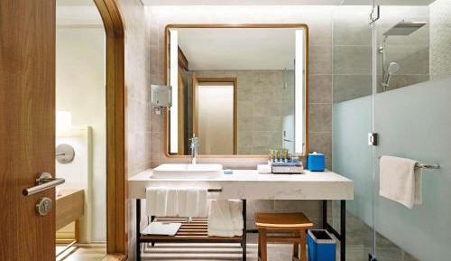 Deluxe Twin Room with Sea View