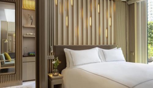 Luxury Executive Terrace Room - 1 King Size Bed, Lounge Access, Private Terrace with heated Jacuzzi