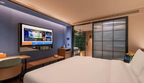Terrace View King Room