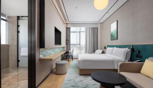 Deluxe King Room
