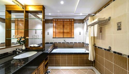 Three-Bedroom Premier With Balcony