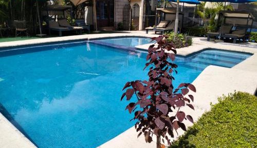 Bungalow - Water Front 