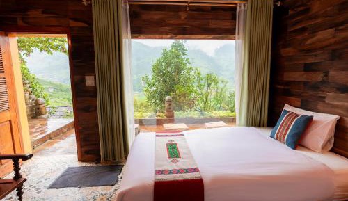 Twin Room with Mountain View