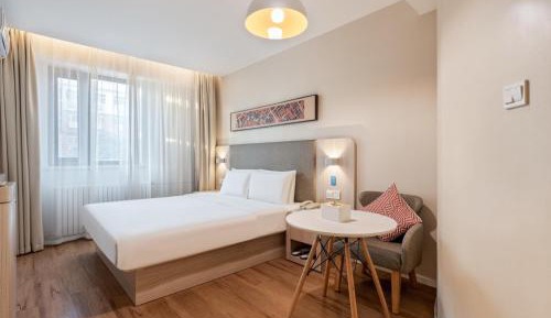 Superior Queen Room