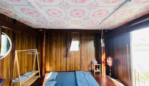 Quadruple Room with Mountain View