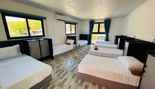 Mixed Dormitory Room