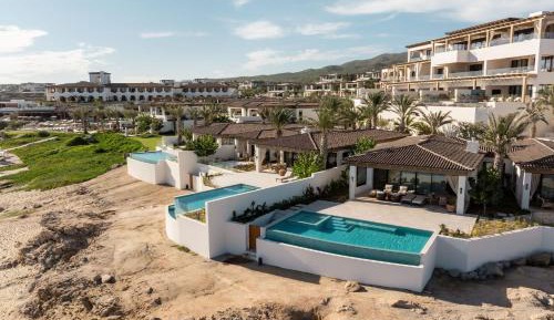 Oceanfront Villa King