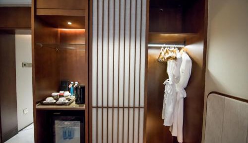 A Branch - Deluxe Twin Room