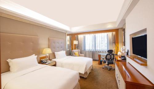 Club Sofitel Luxury Room with Twin Bed