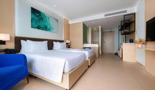 Twin Room with View