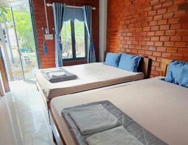 Quadruple Room with Private Bathroom