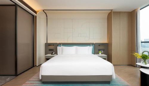 One Bedroom Suite City View 